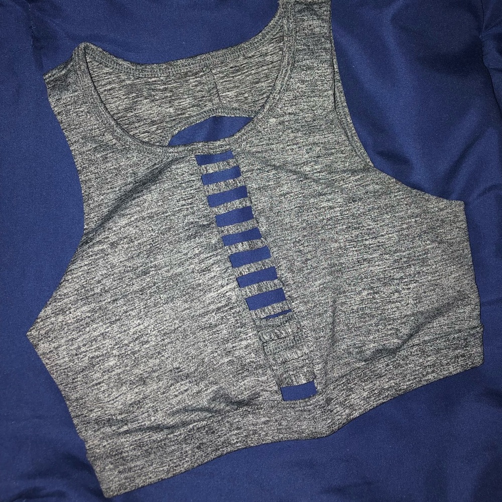Sports bra